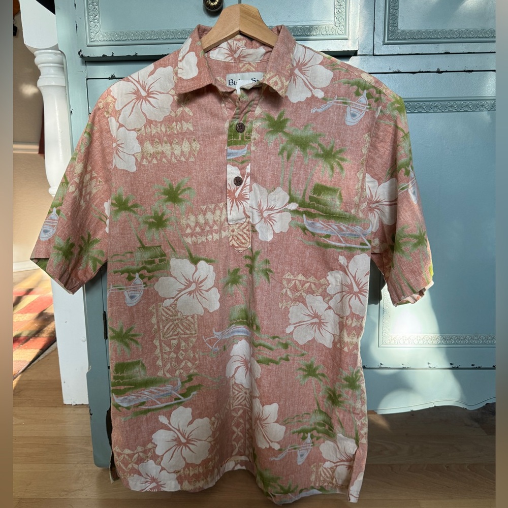 Bishop St. Apparel Pink Hawaiian Shirt 🌺